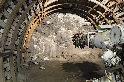 Pengembangan Jalan Bawah Tanah Pengembangan Jalan Bawah Tanah